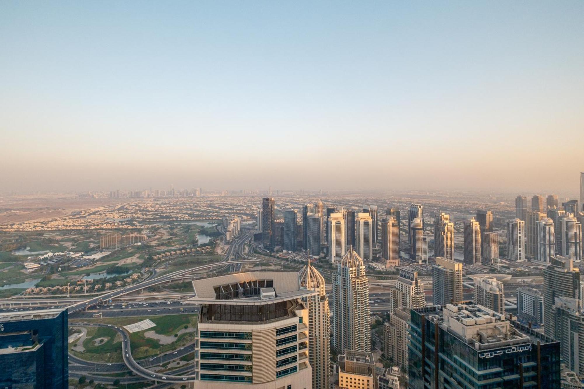 Torch 77 - By Saffron House Ostello Dubai Esterno foto