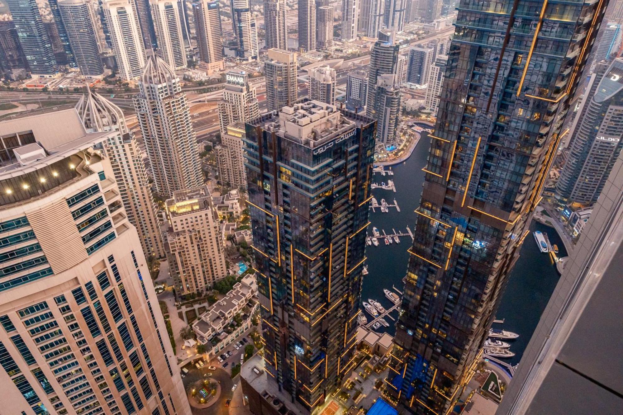 Torch 77 - By Saffron House Ostello Dubai Esterno foto