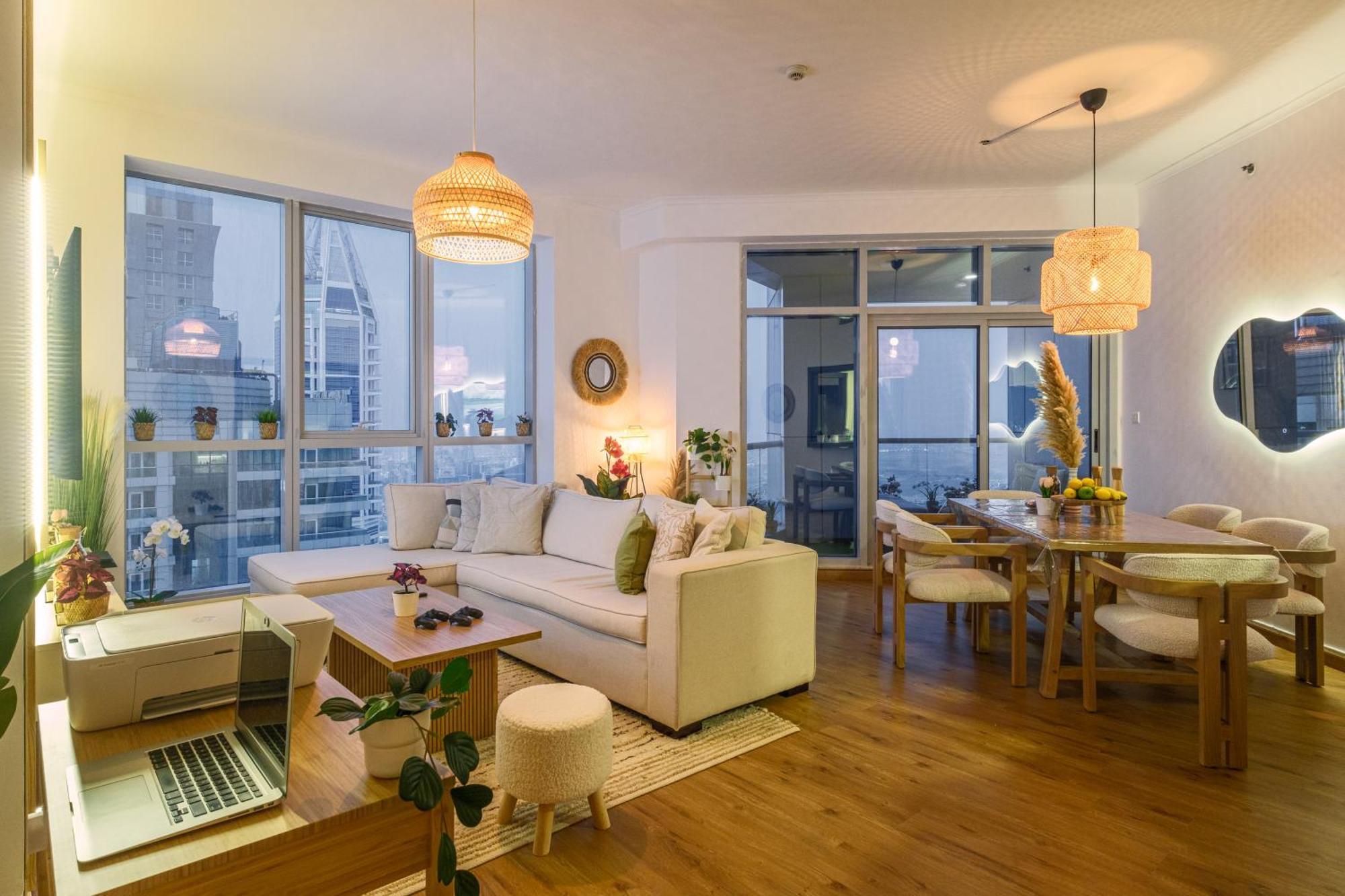 Torch 77 - By Saffron House Ostello Dubai Esterno foto
