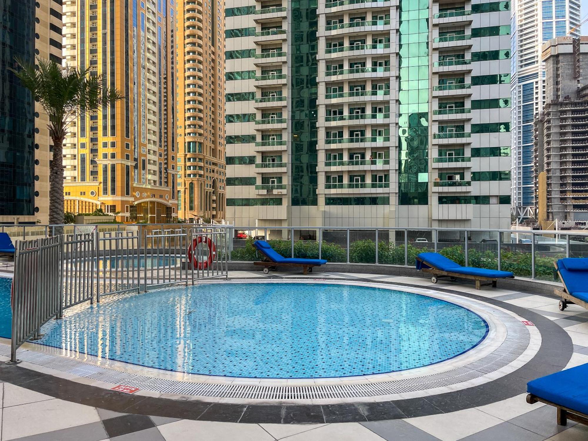 Torch 77 - By Saffron House Ostello Dubai Esterno foto