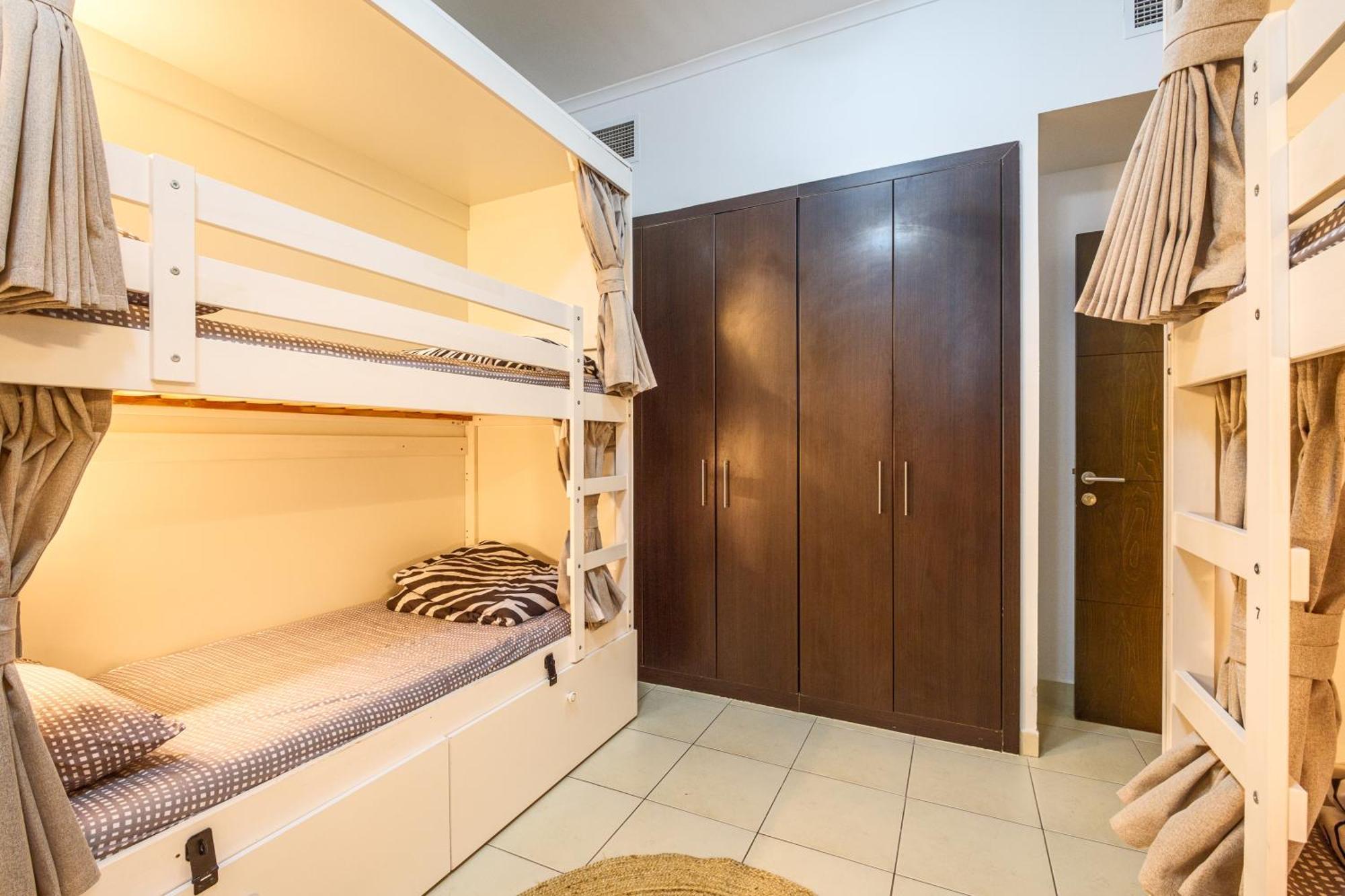 Torch 77 - By Saffron House Ostello Dubai Esterno foto