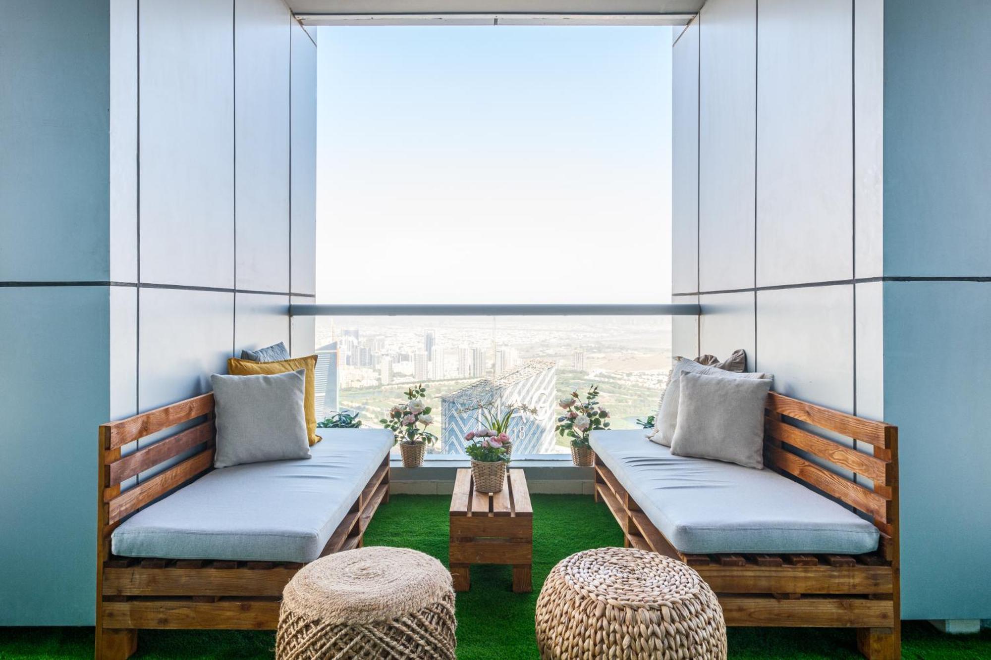 Torch 77 - By Saffron House Ostello Dubai Esterno foto
